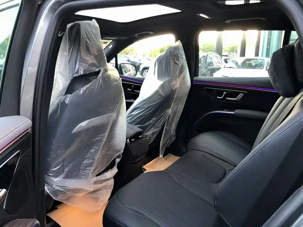 Mercedes-Benz EQS SUV — миниатюра 14