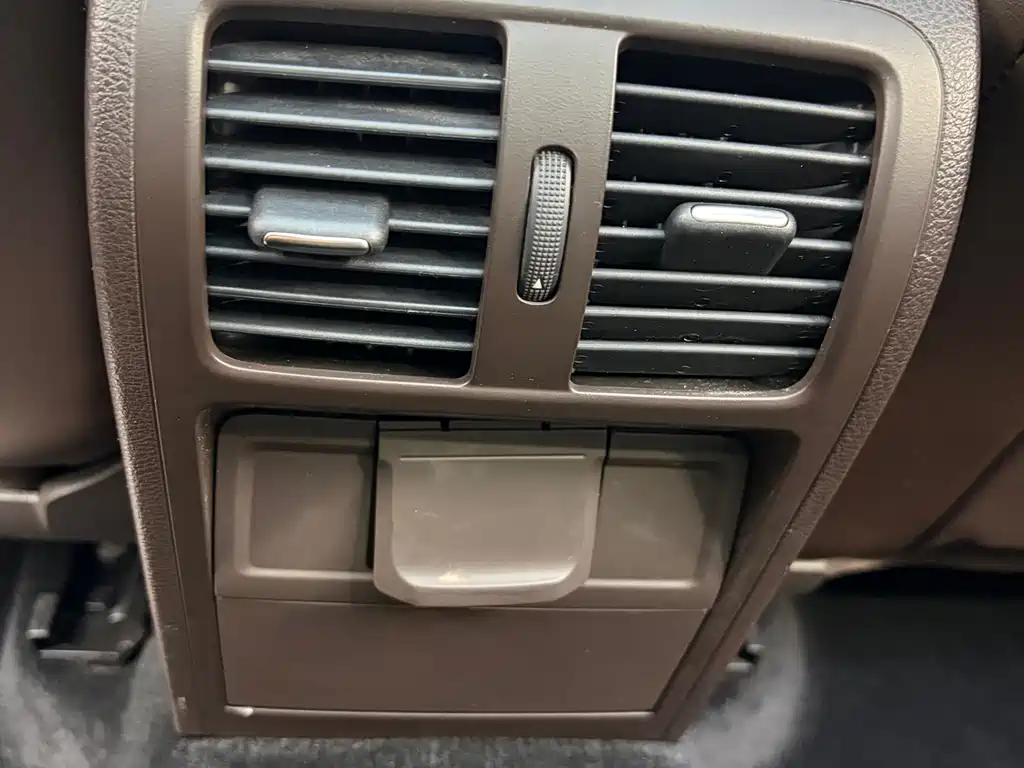 Volkswagen Magotan (Import) — миниатюра 13