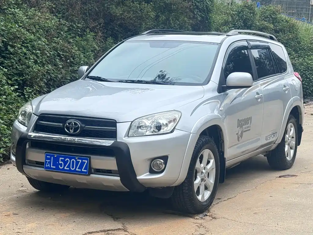 Toyota RAV4 2010 2.4L Auto Luxury Upgrade Edition