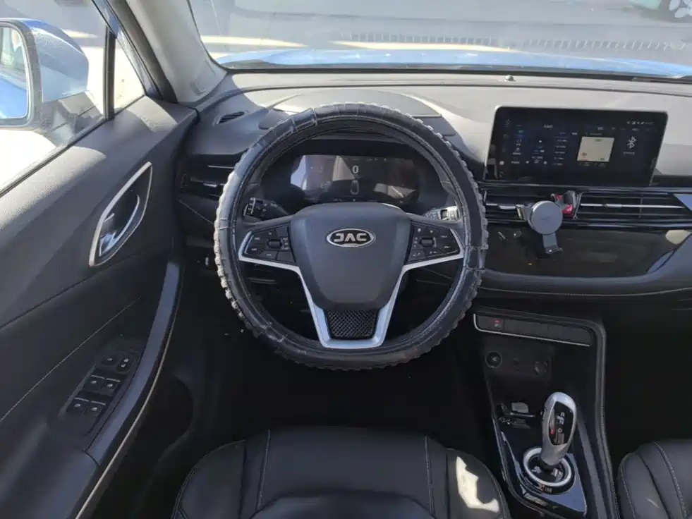 JAC JAC iEVS4 — миниатюра 11