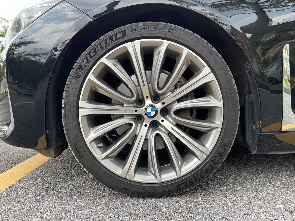 BMW 7 Series 7 2021 740Li Lead Luxury