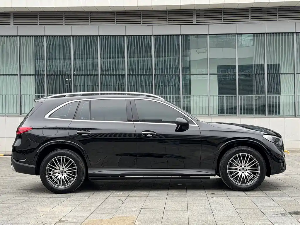 Mercedes-Benz GLC — миниатюра 7