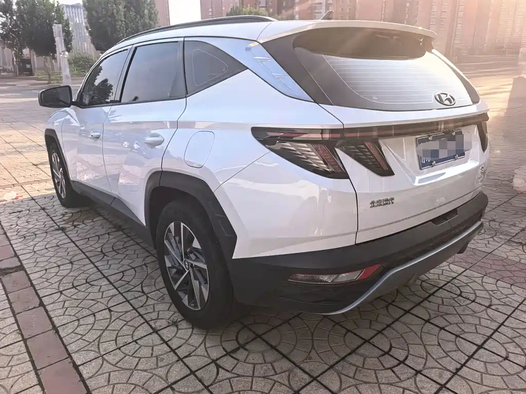 Hyundai Tucson — миниатюра 13