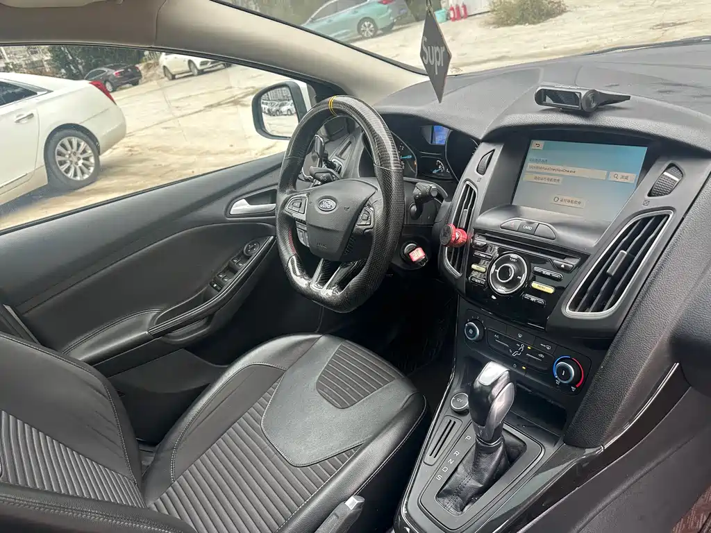 Ford Focus — миниатюра 10