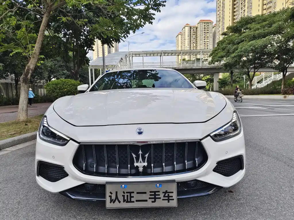 MASERATI GHIBLI