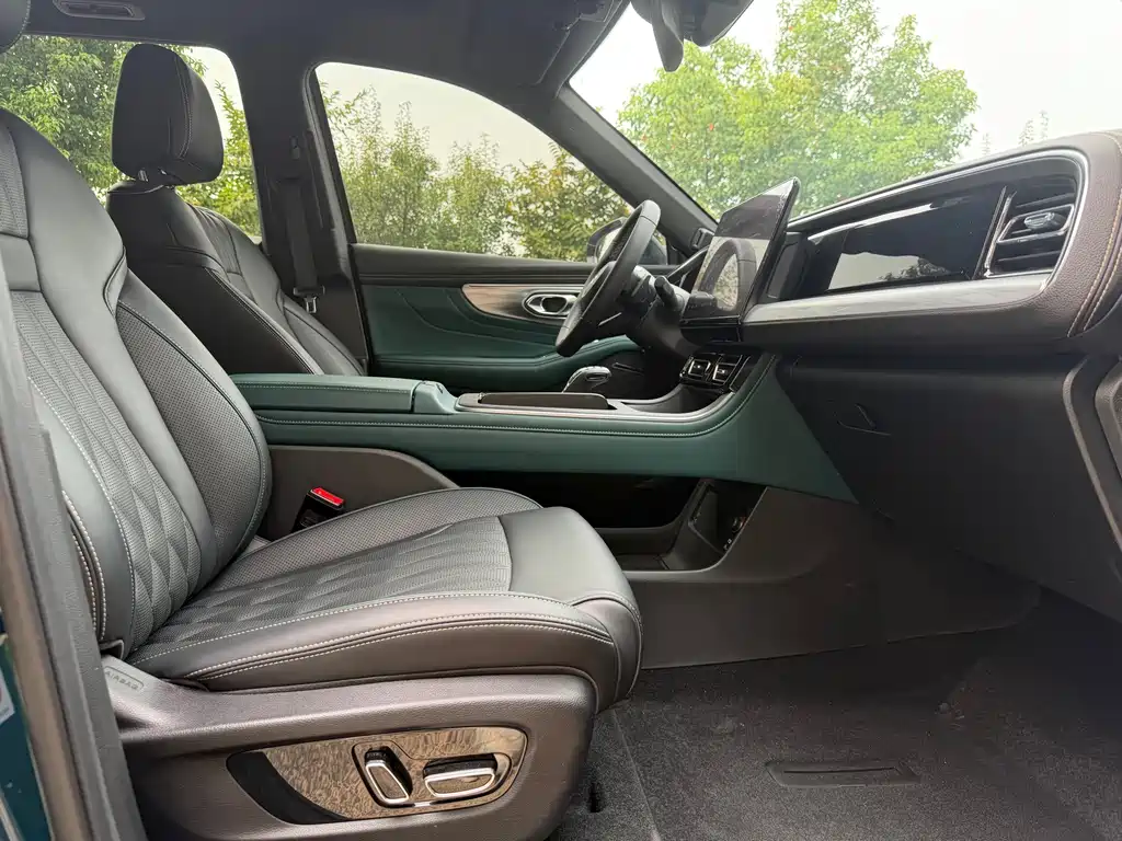 GAC Motor Trumpchi GS8 — миниатюра 14