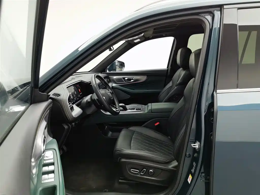 GAC GS8 2022 2.0TGDI Luxury （ мест）