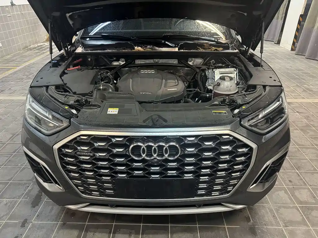 AUDI Q5L SPORTBACK