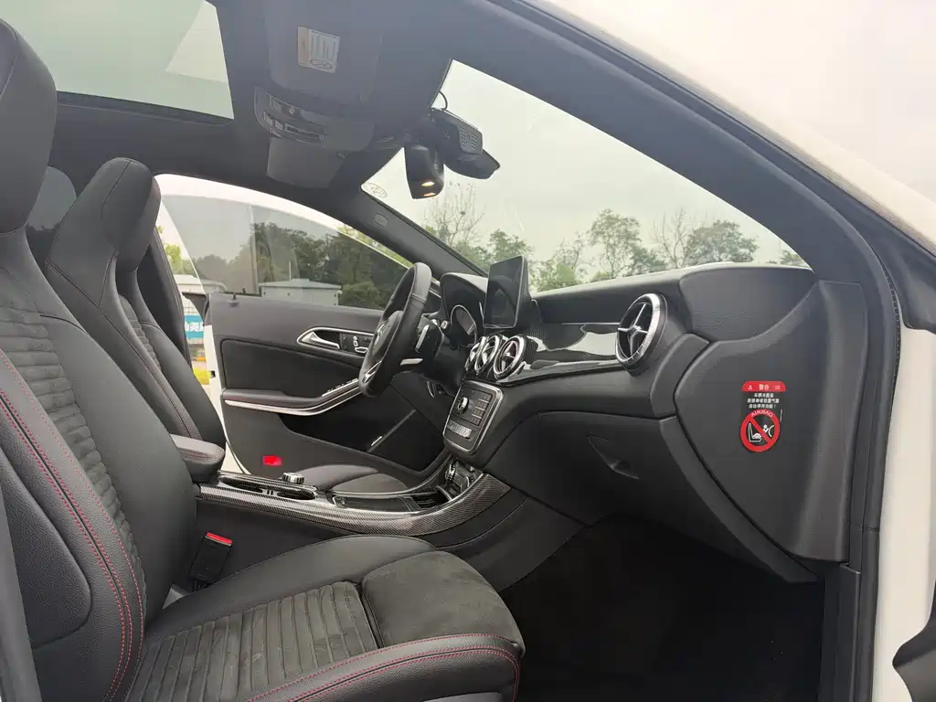 Mercedes-Benz CLA (Import) — миниатюра 11
