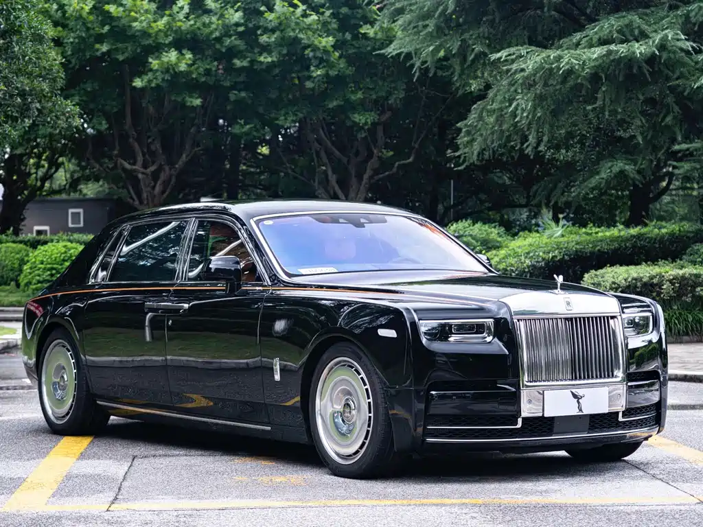 Rolls-Royce Phantom — миниатюра 3