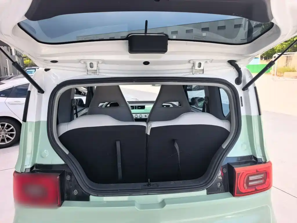 Wuling MINIEV — миниатюра 19