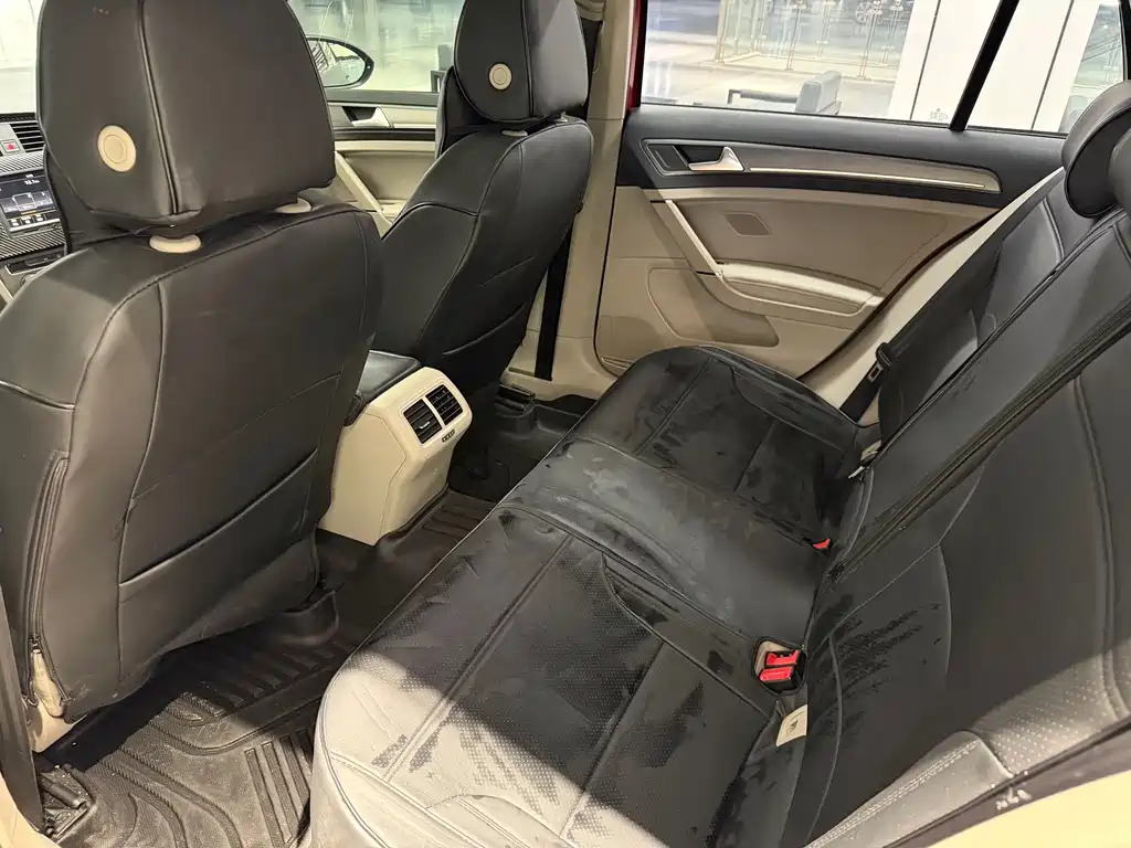 Volkswagen Golf 2015 1.4TSI AT Comfort