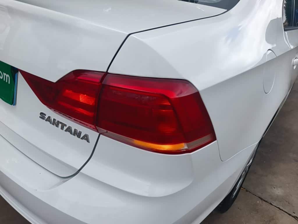 Volkswagen Santana 1.5 л 2022 г. Белый, пробег 27300 км