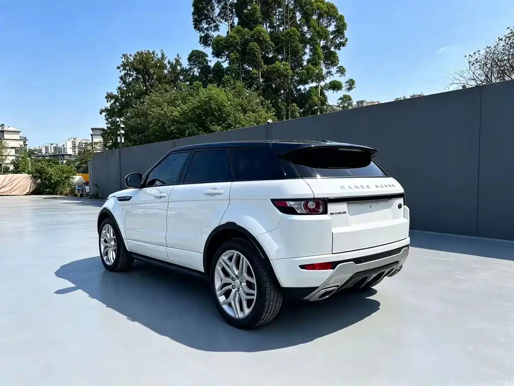 Land Rover Range Rover Evoque 2014 2.0T 5