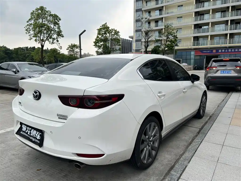 Mazda 3 Axela — миниатюра 9