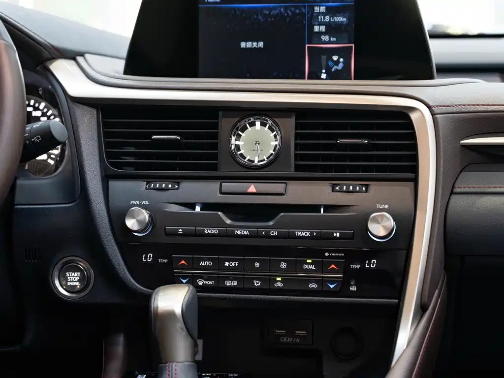 Lexus RX — миниатюра 17