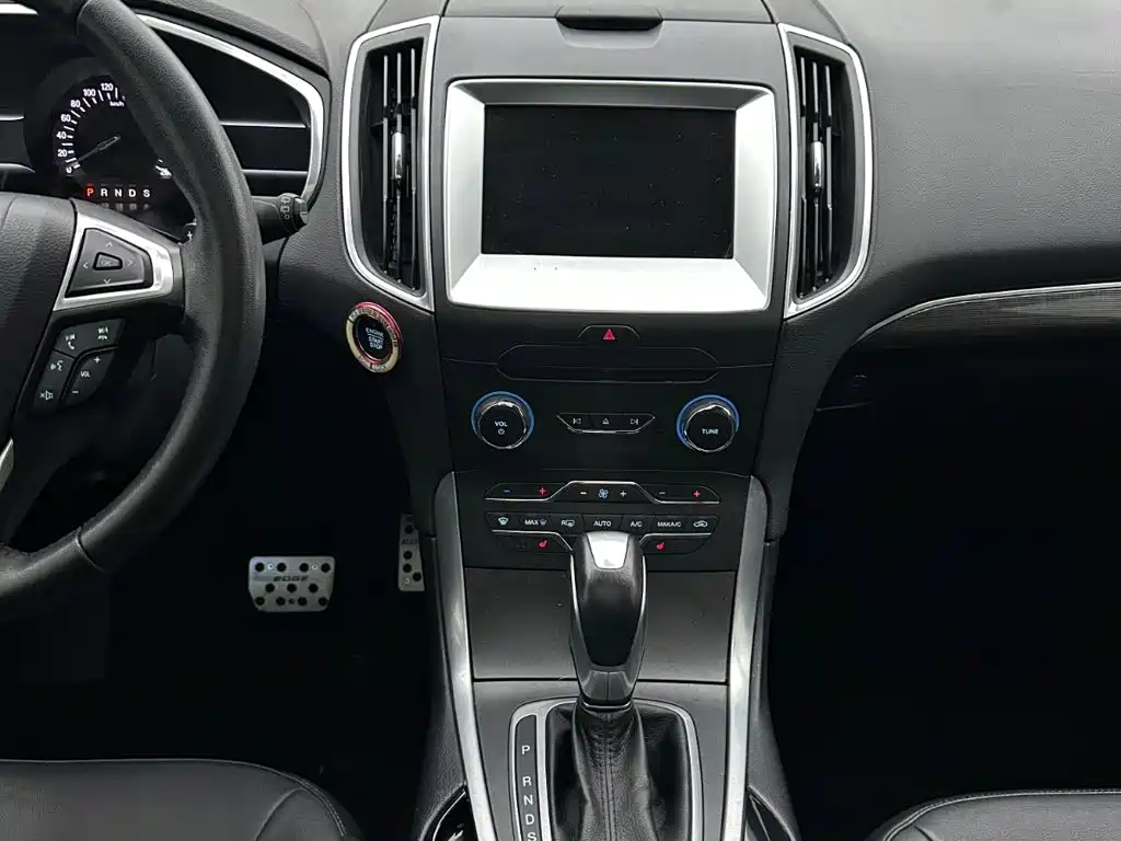 Ford Edge — миниатюра 20