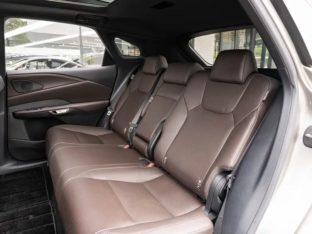 Lexus RX — миниатюра 12