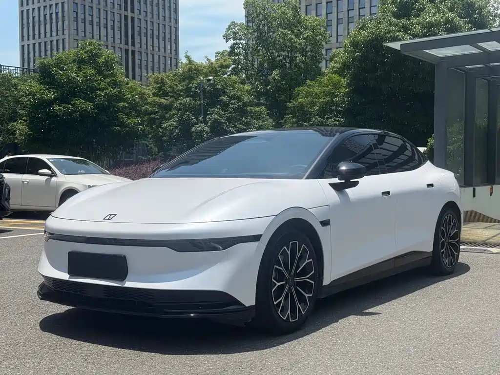 2024 Zeekr 007 - zdjęcie 1 z 30