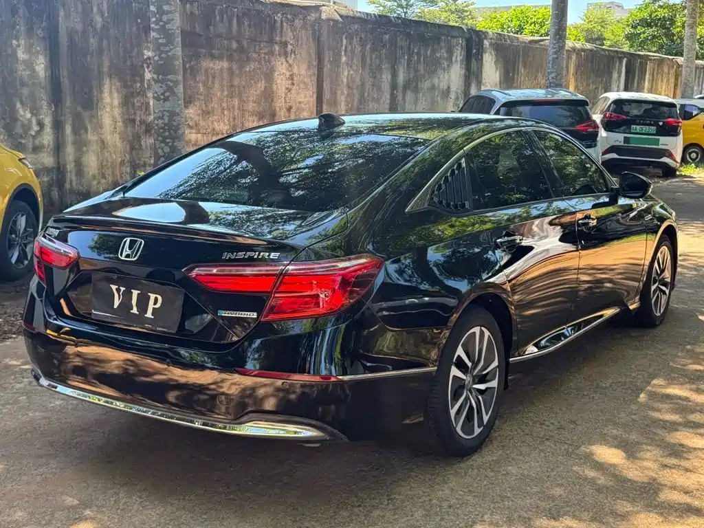 Honda Inspire — миниатюра 9