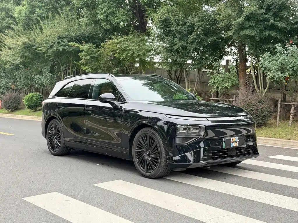 XPeng G9 — миниатюра 3
