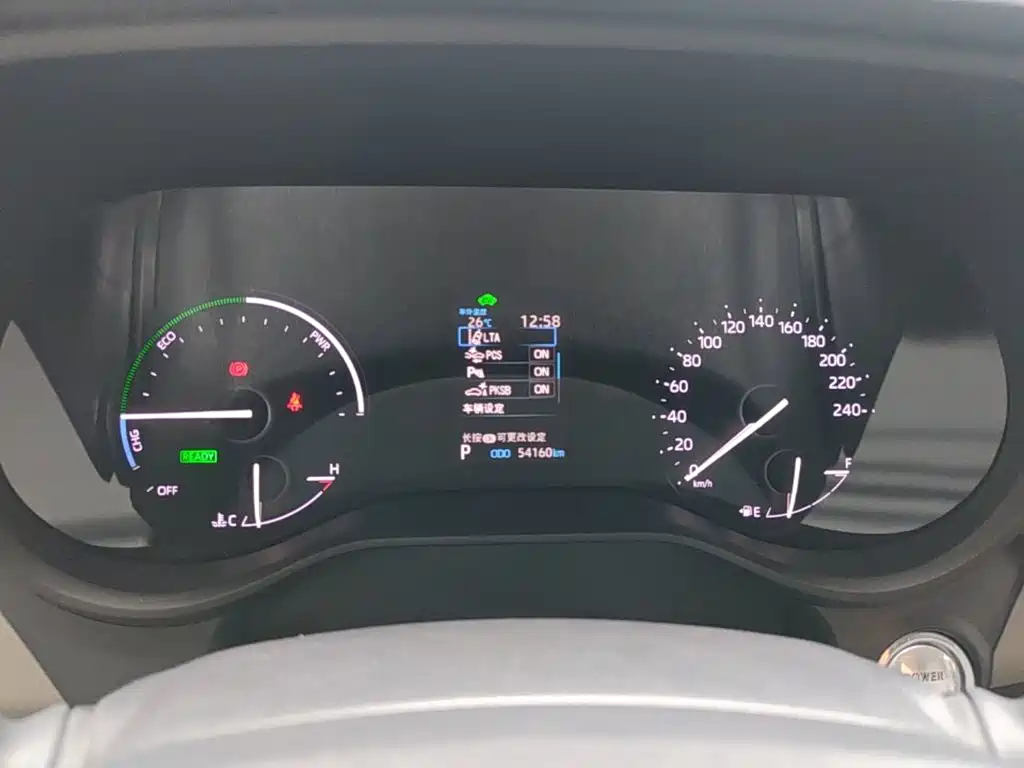 Toyota Granvia — миниатюра 12