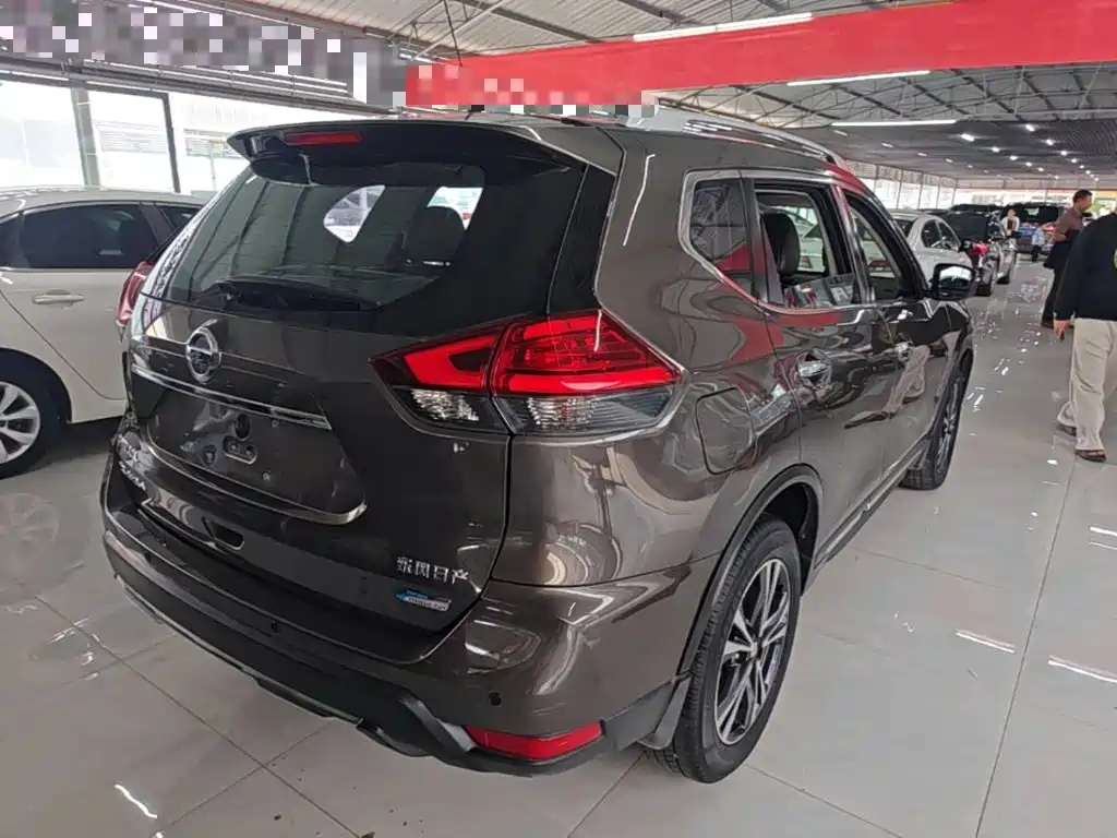 Nissan X-Trail — миниатюра 7
