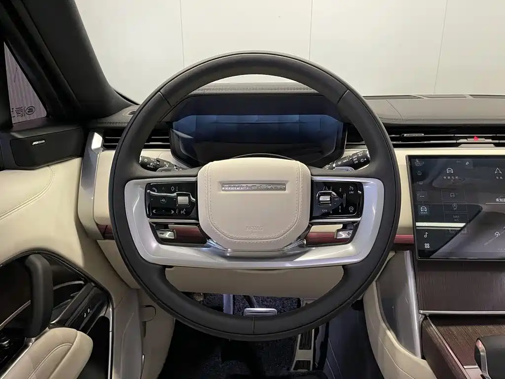 Land Rover Range Rover — миниатюра 14