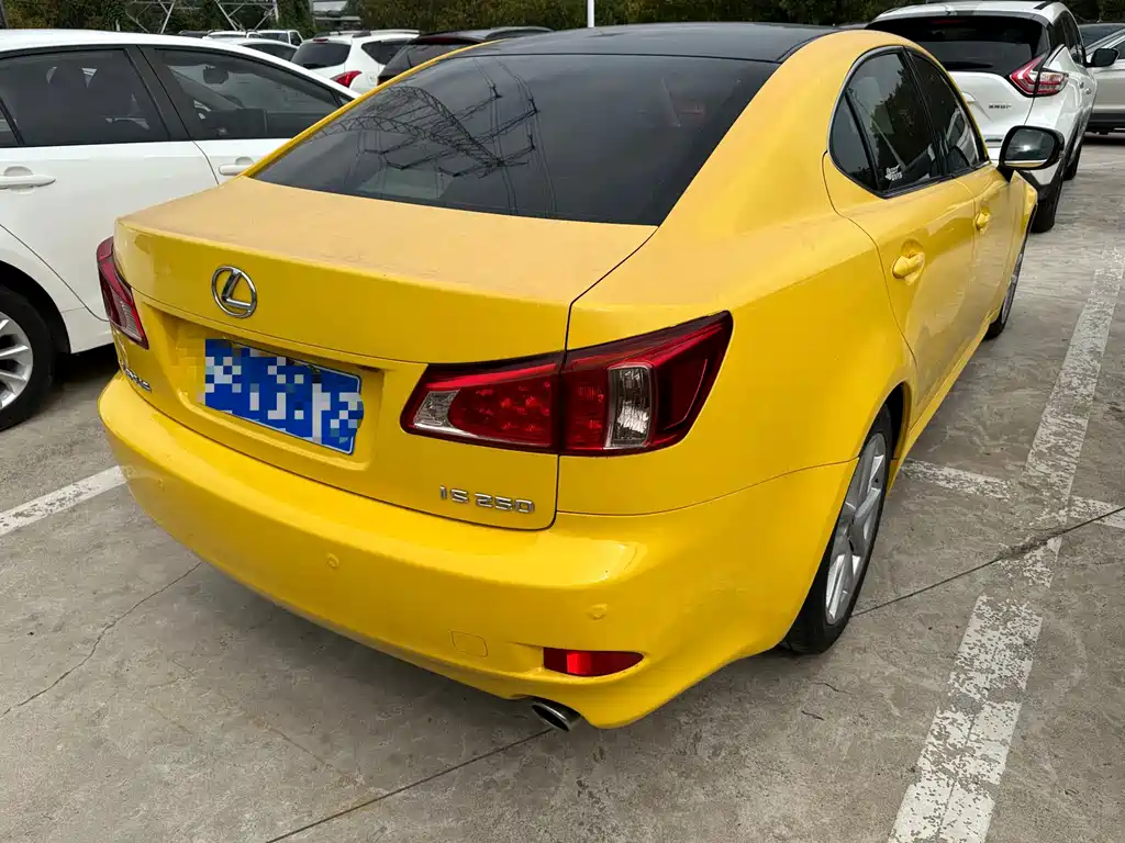 Lexus IS — миниатюра 8