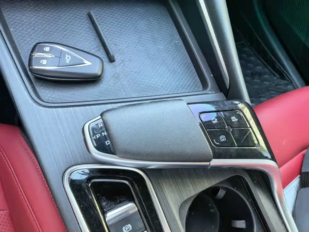 Changan UNI-T — миниатюра 14