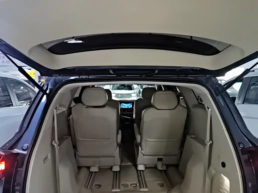 Wuling Victory — миниатюра 19