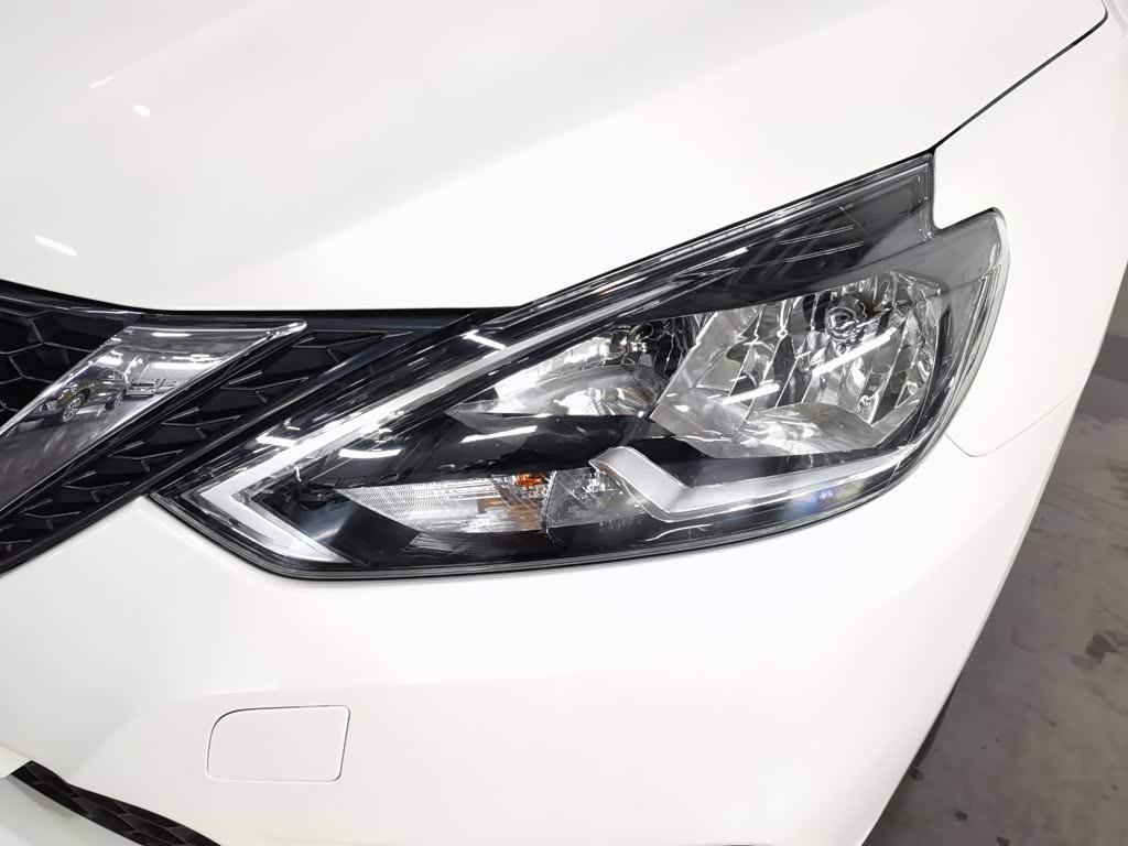 Nissan Sylphy 1.6 л 2023 г. Белый, пробег 47900 км