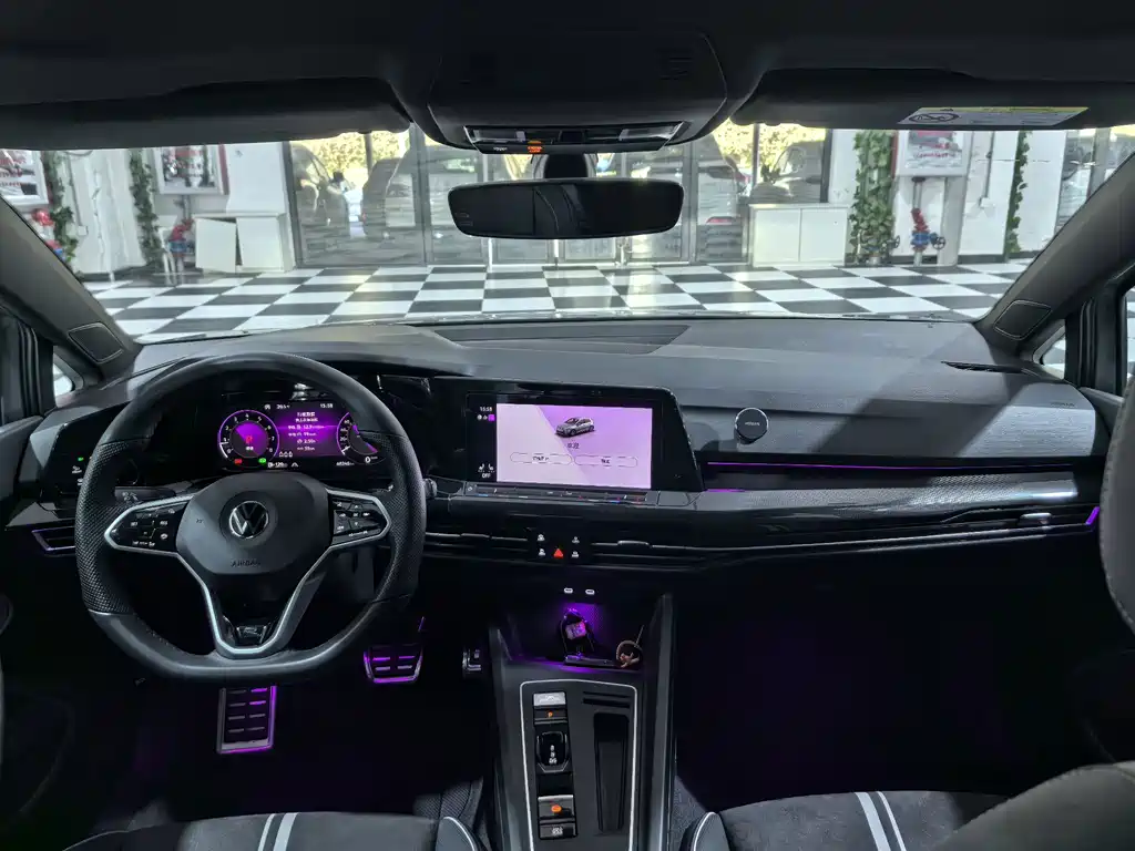 Volkswagen Golf — миниатюра 9