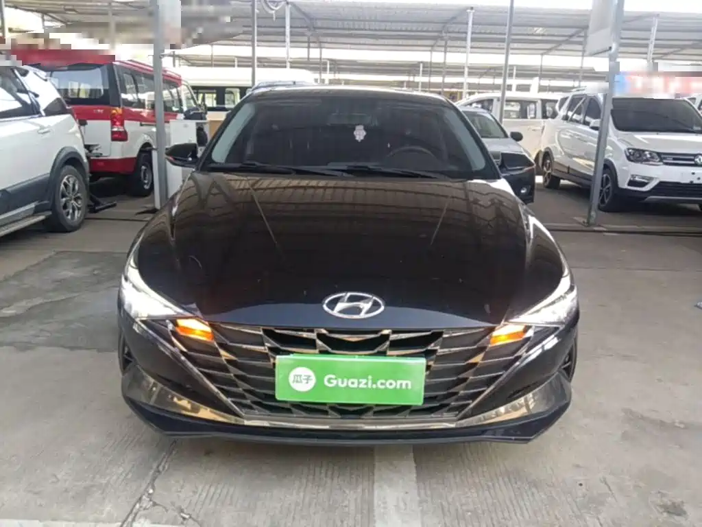 Hyundai Elantra — миниатюра 3