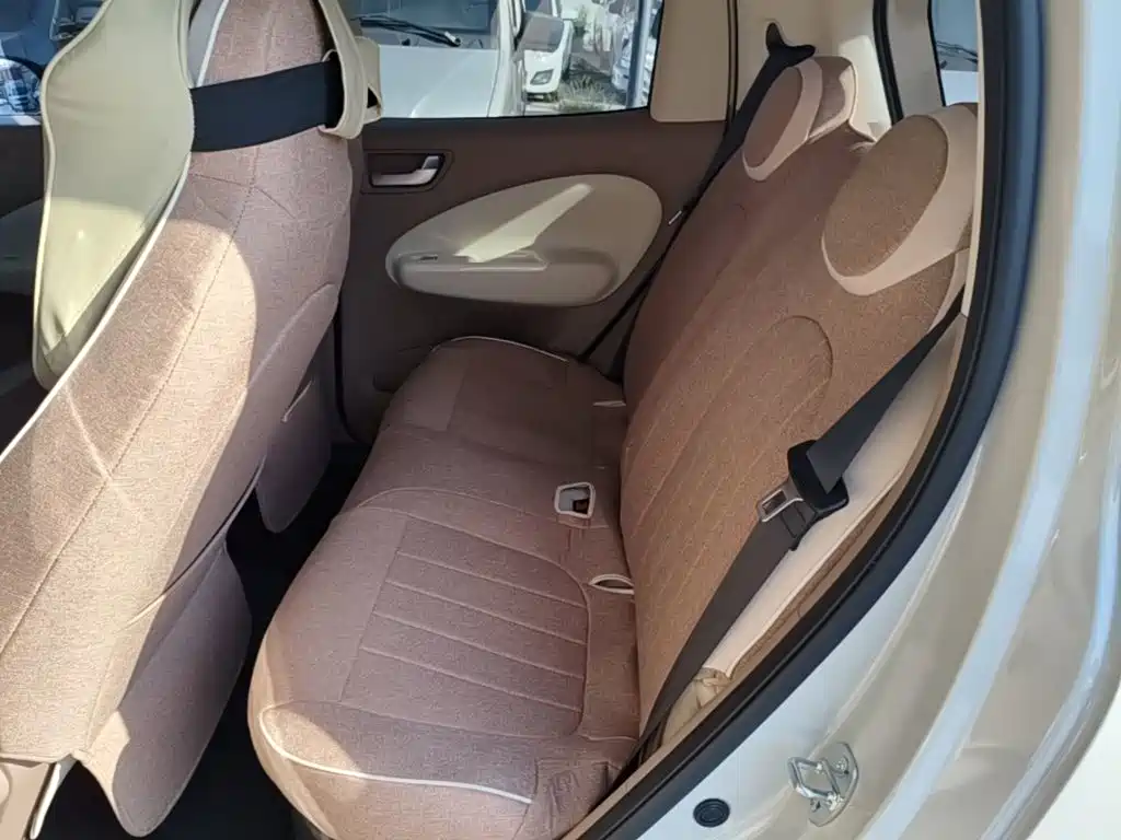 Wuling MINIEV — миниатюра 17