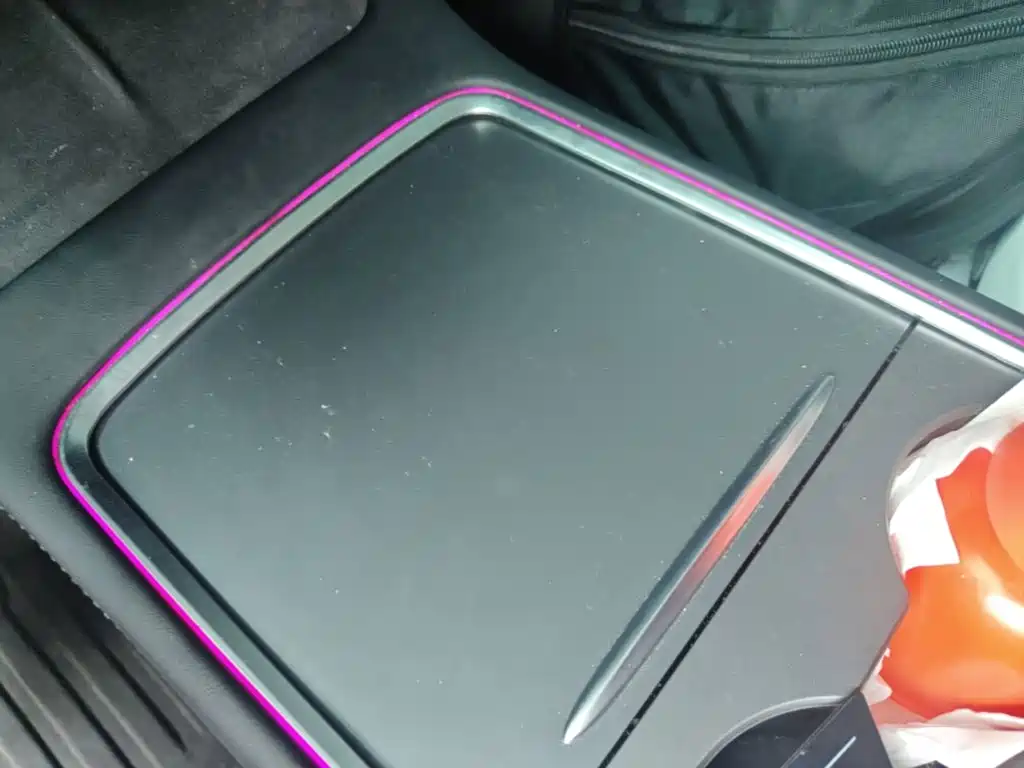 Tesla Model 3 — миниатюра 9