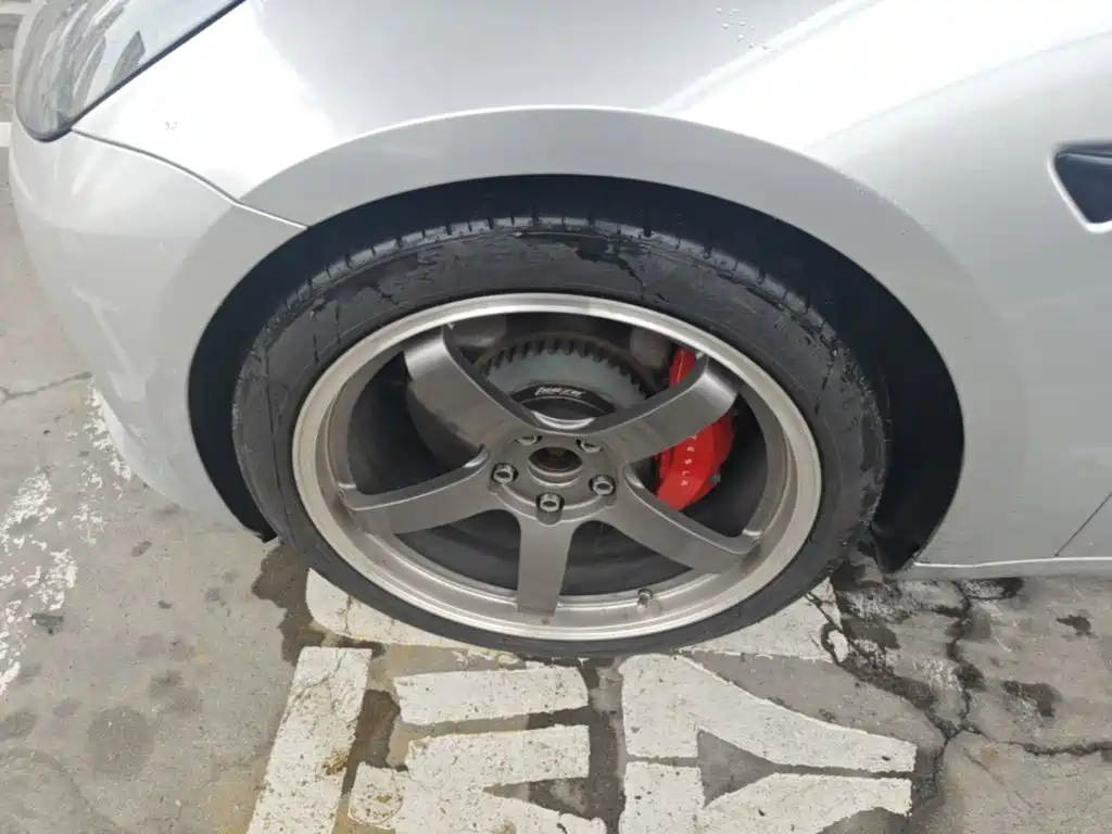 Tesla Model 3 — миниатюра 23