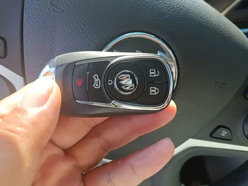 Buick GL8 — миниатюра 9