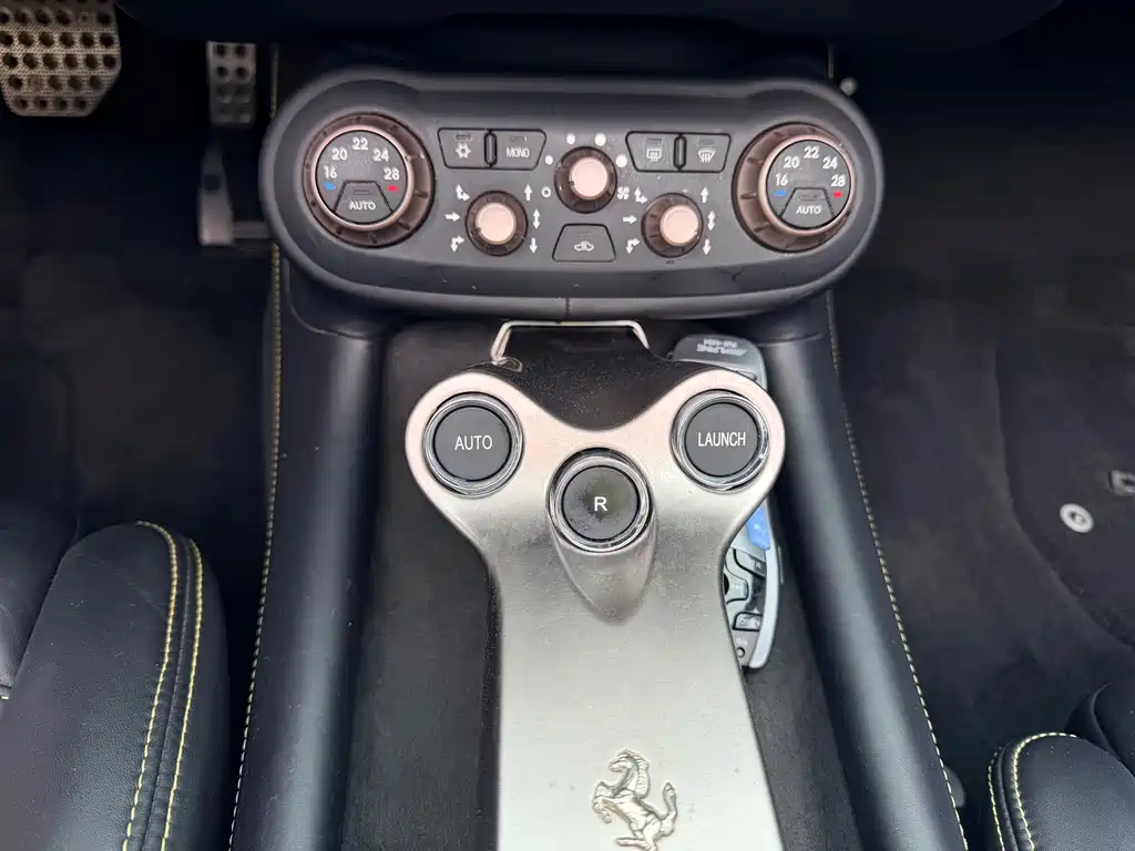 Ferrari California T 4.3L Standard Type, фото 17