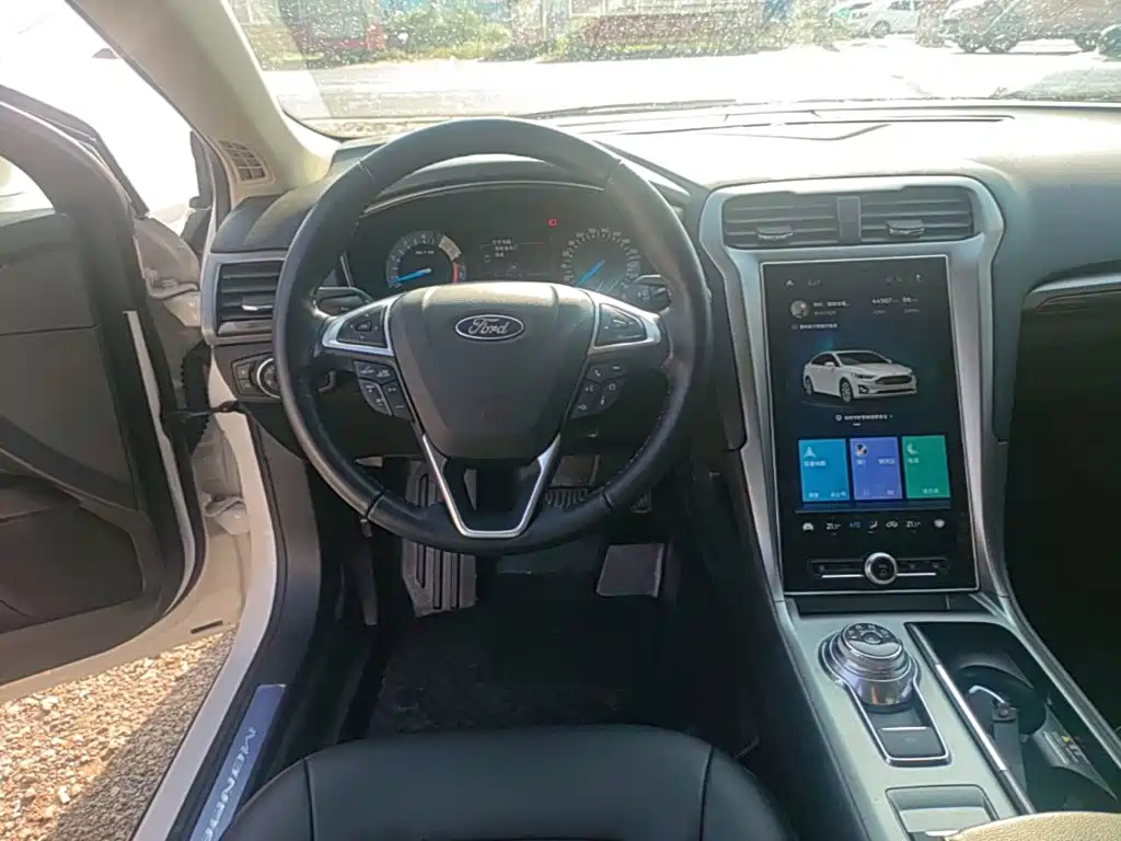 Ford Mondeo — миниатюра 11