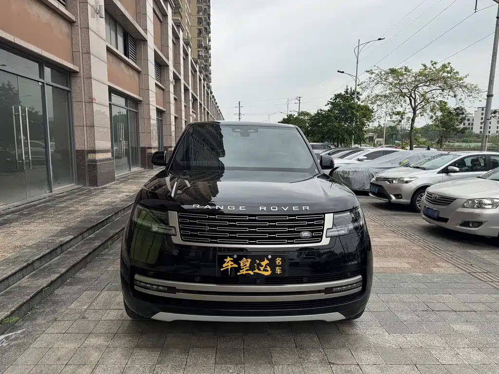 Land Rover Range Rover 2025 3.0 L6 400PS Long Wheelbase