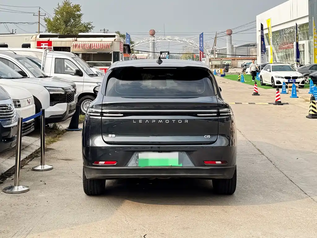 Leapmotor Leapmotor C10 — миниатюра 3