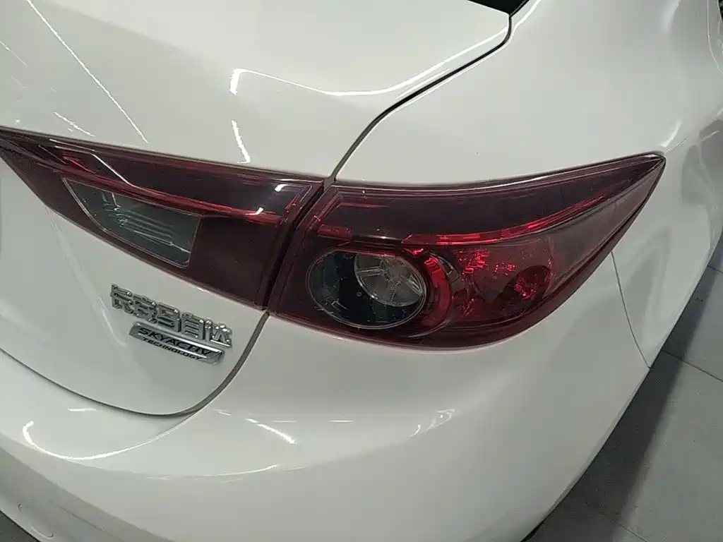 Mazda 3 Axela — миниатюра 8