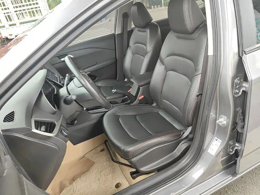Chevrolet Monza — миниатюра 15