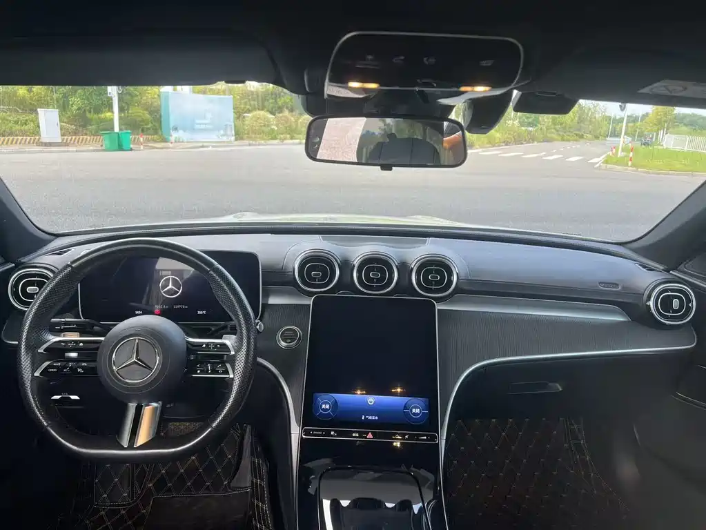 Mercedes-Benz C-Class — миниатюра 4