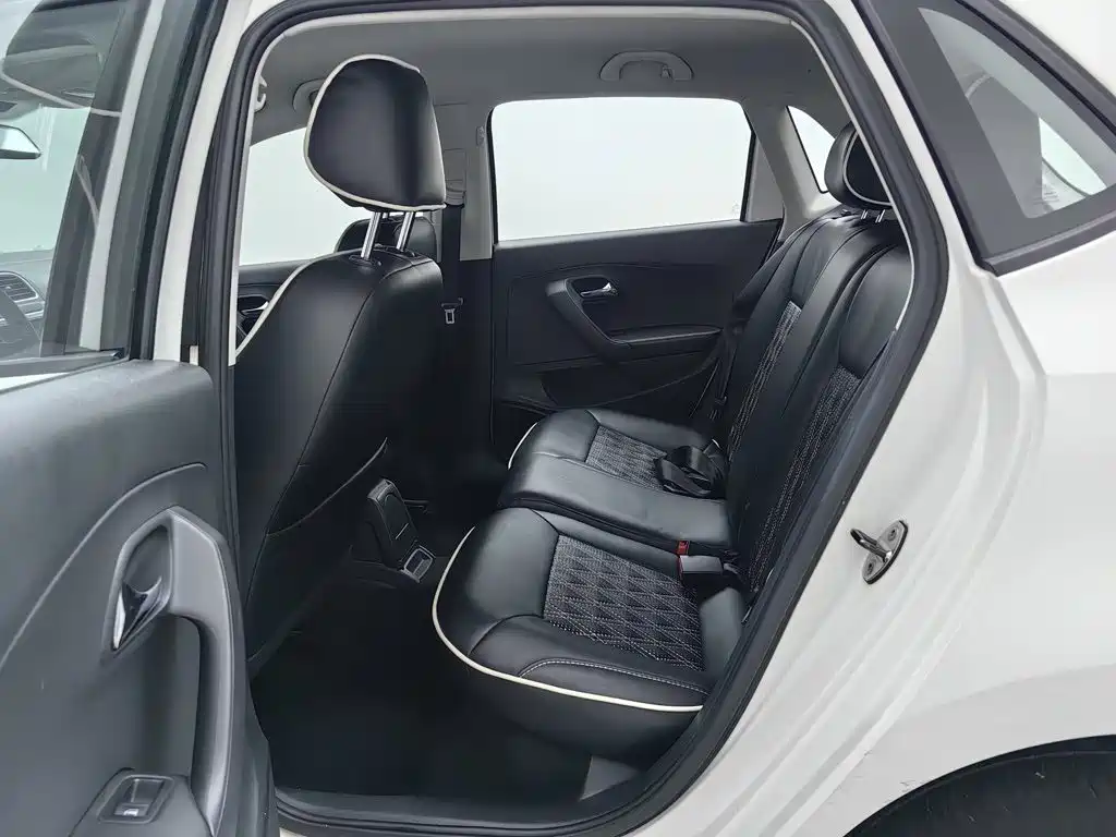 Volkswagen Polo — миниатюра 15