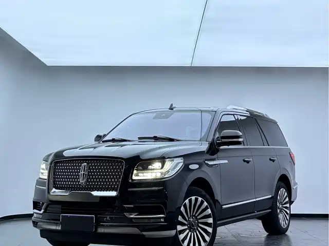 Lincoln Navigator