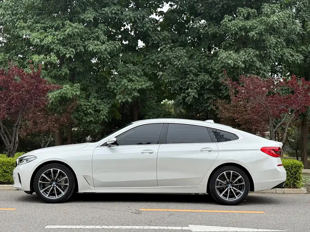 BMW 6 Series GT — миниатюра 2