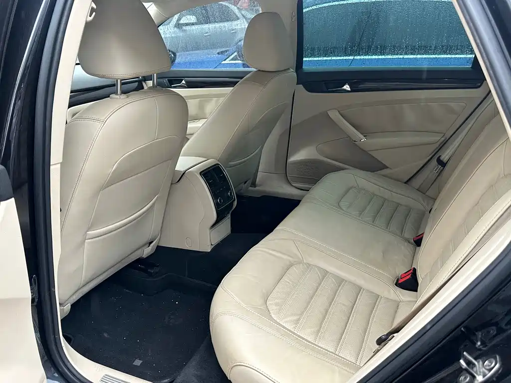 Volkswagen Passat — миниатюра 5