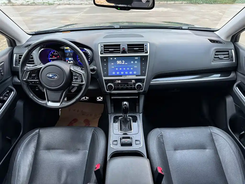 Subaru Legacy — миниатюра 11